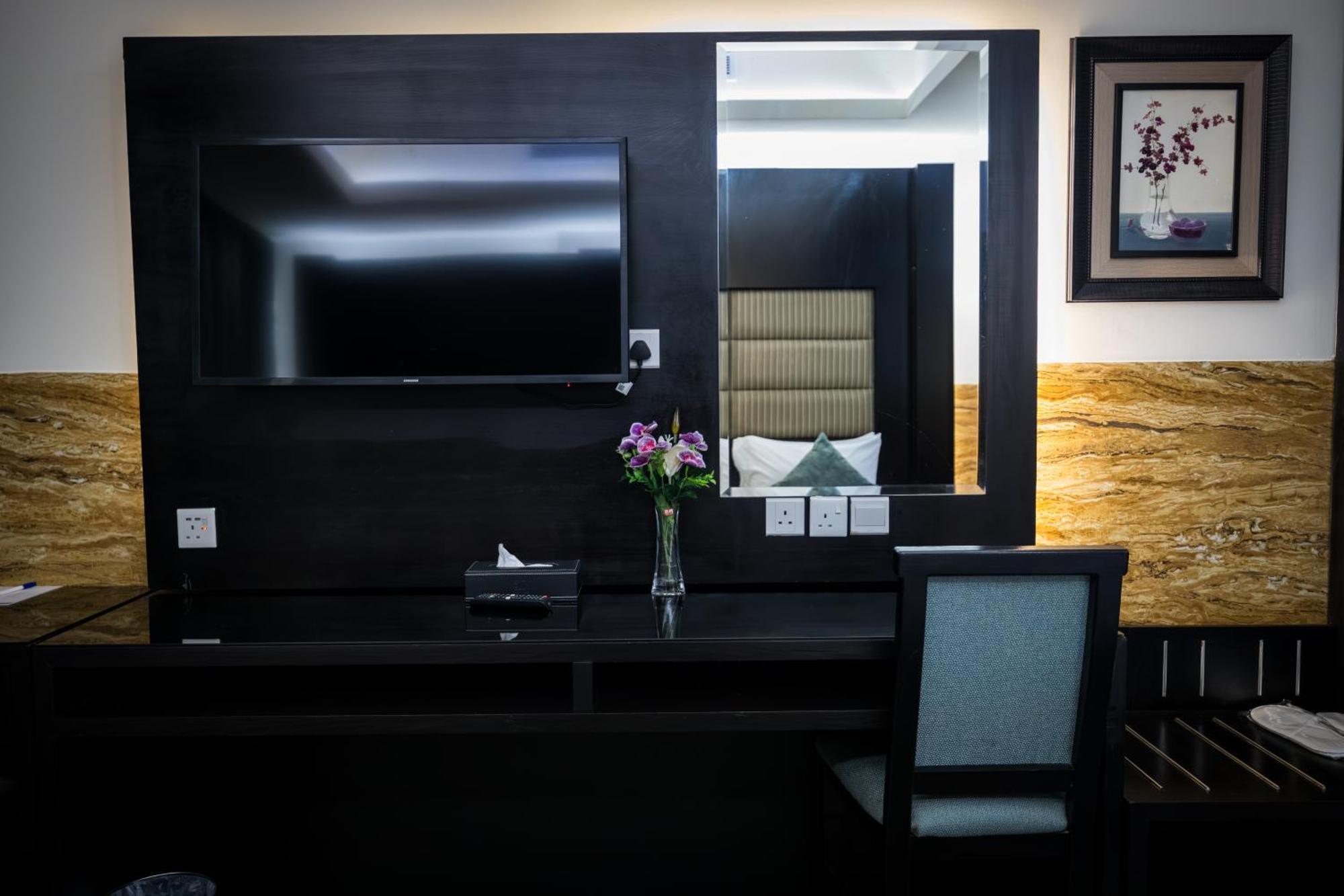 Hawada Pioneer Hotel